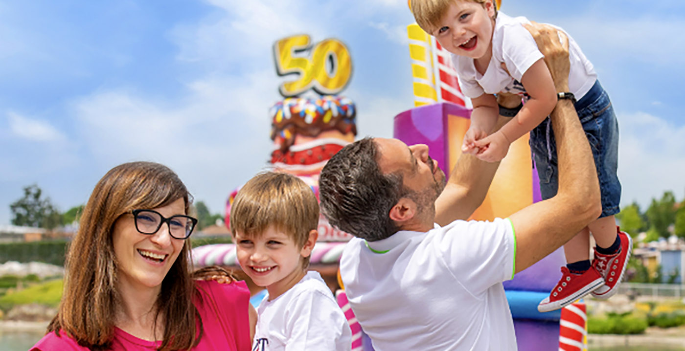 Il parco divertimenti italiano regala ai bambini vaccinati l'ingresso gratuito