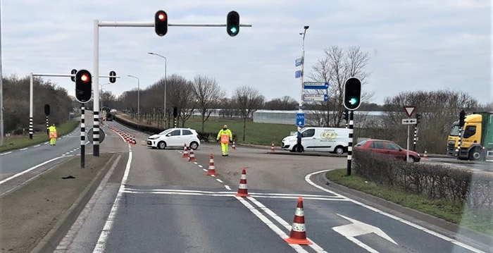 Efteling-medewerkers gaan nu ook aan de slag als verkeersregelaars