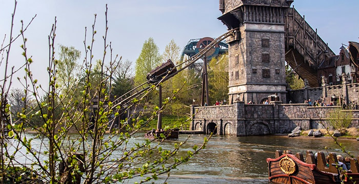 Oud-topman Efteling haalt herinneringen op aan bouw van iconische attracties