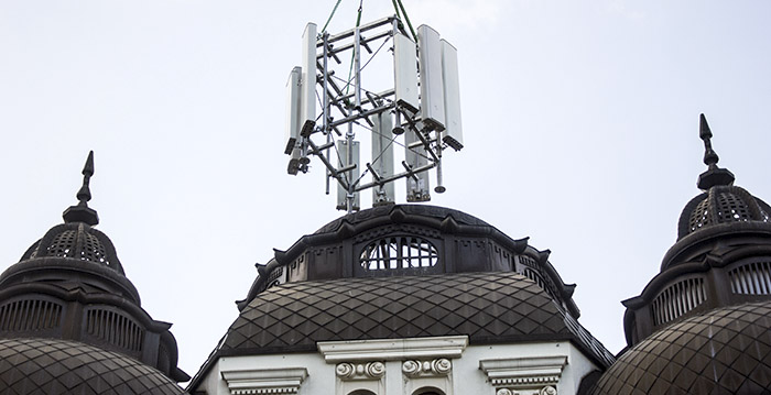 Phantasialand verbetert mobiel bereik met 'onzichtbare' zendmast