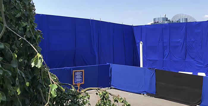 Enorme doeken verbergen ravage in Europa-Park