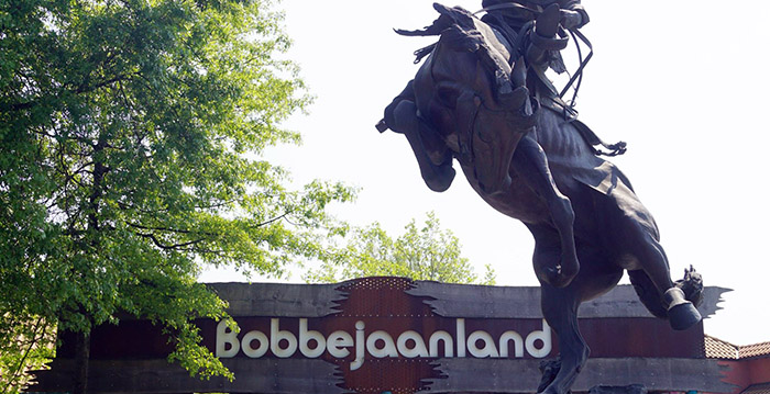 In 2019 hardlopen langs attracties Bobbejaanland