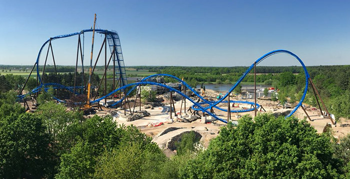 Nieuwe wing coaster Fenix in Toverland is helemaal compleet