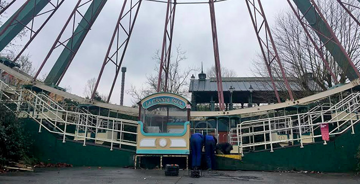 Foto's: Walibi Belgium breekt 45 meter hoog reuzenrad af