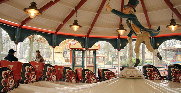 Klassieke Efteling-rupsbaan zo goed als nieuw na opknapbeurt