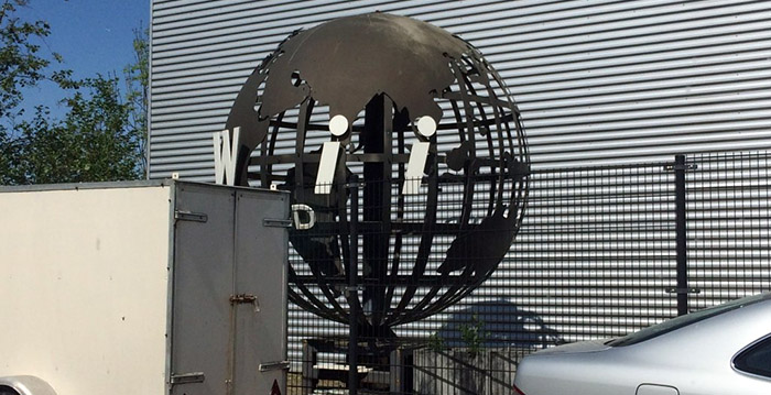 Bekende wereldbol uit Six Flags Holland duikt weer op