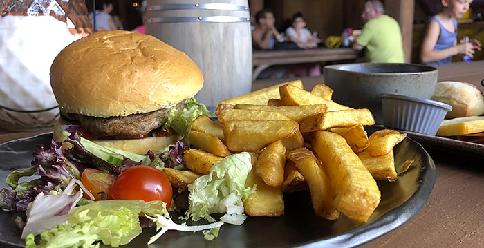Toverland opent themarestaurant met bediening aan tafel