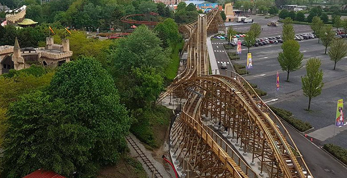'Nieuwe houten achtbaan Plopsaland binnen een paar weken open'