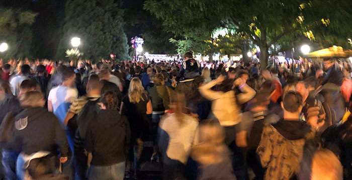 Gekkenhuis in de Efteling: attractiepark kan gigantische drukte niet aan