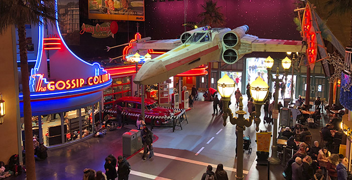 Indrukwekkende ruimteschepen uit Star Wars in Disneyland Paris