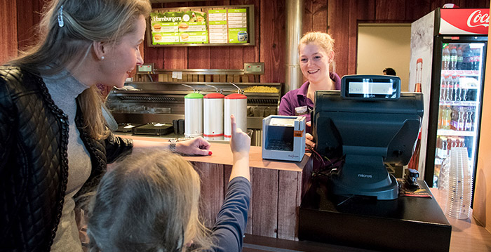 Happy Hour in Toverland: ruim 25 procent korting op snacks en friet