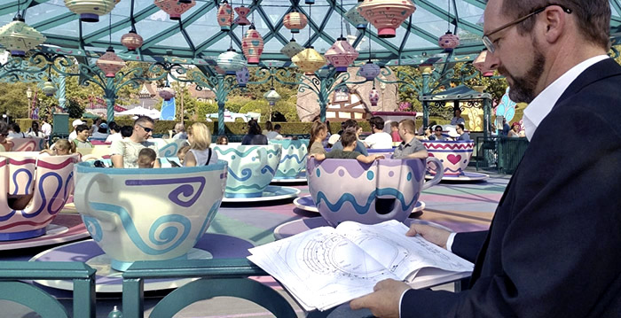 Foto's: Alice in Wonderland-attractie in Disneyland Paris vernieuwd