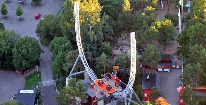 Bizarre half pipe coaster in Fins pretpark verdwijnt