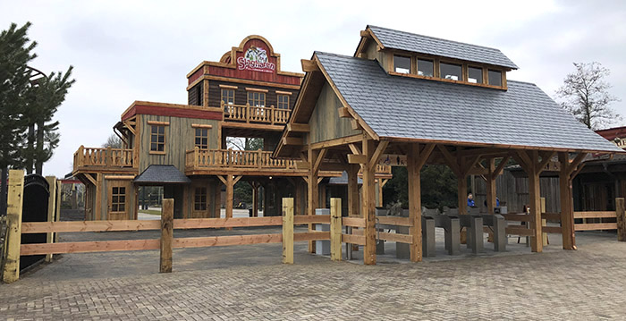 Attractiepark Slagharen neemt gloednieuwe entree in gebruik