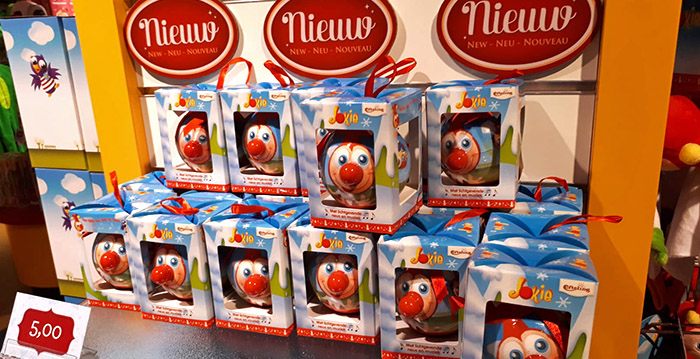 Nieuw in de Efteling: kerstballen van Carnaval Festival met lampje én muziek