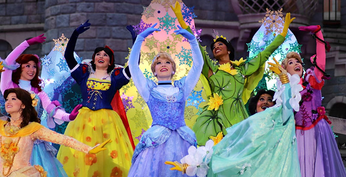 Disneyland Paris viert Kerstmis met de Disney-prinsessen
