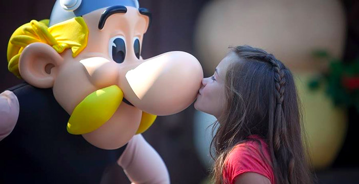 Medewerker van pretpark Parc Astérix betrapt met kinderporno