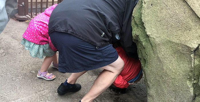 Efteling-bezoekers plassen wachtrij Symbolica onder