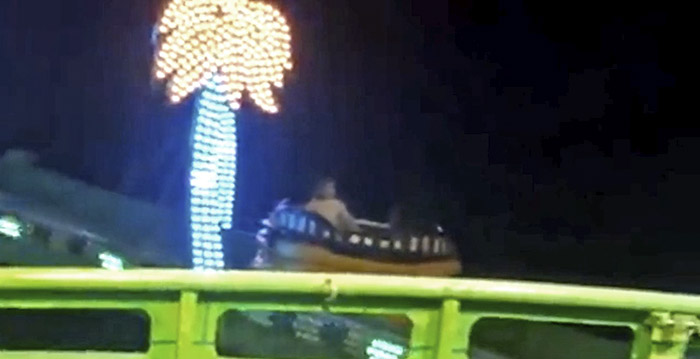Video: bizar ongeluk met wildwaterbaan op de kermis