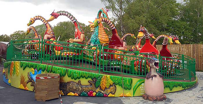Meisje (5) breekt been in Belgische dinomolen