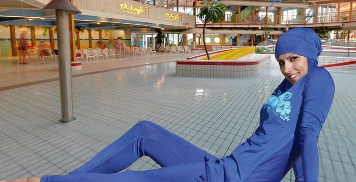 Duinrell gaat boerkini niet verbieden in Tikibad