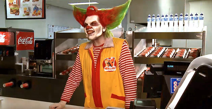 Walibi-mascotte Eddie de Clown lanceert eigen YouTube-kanaal