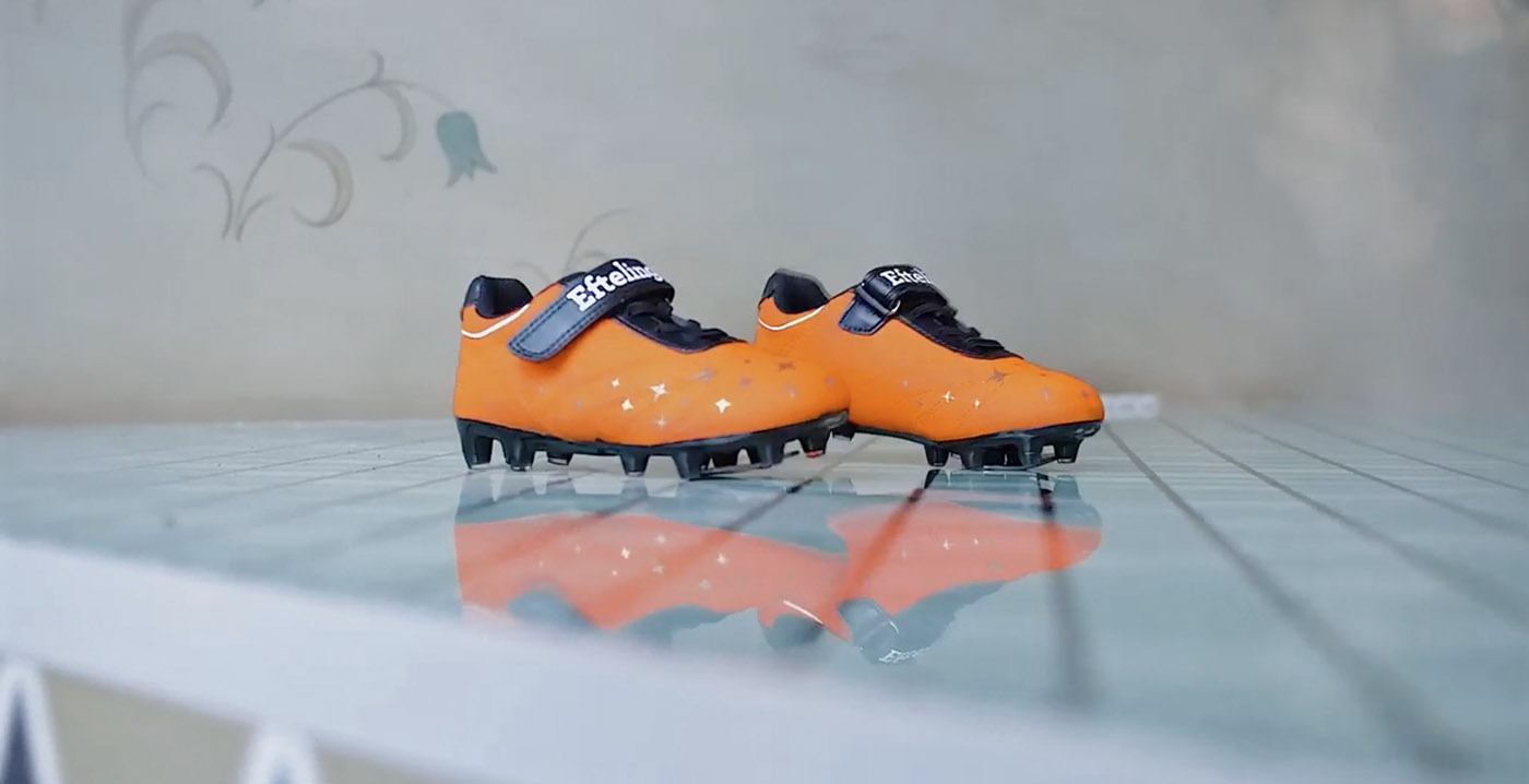 Video: Efteling vervangt dansende schoentjes door oranje exemplaren