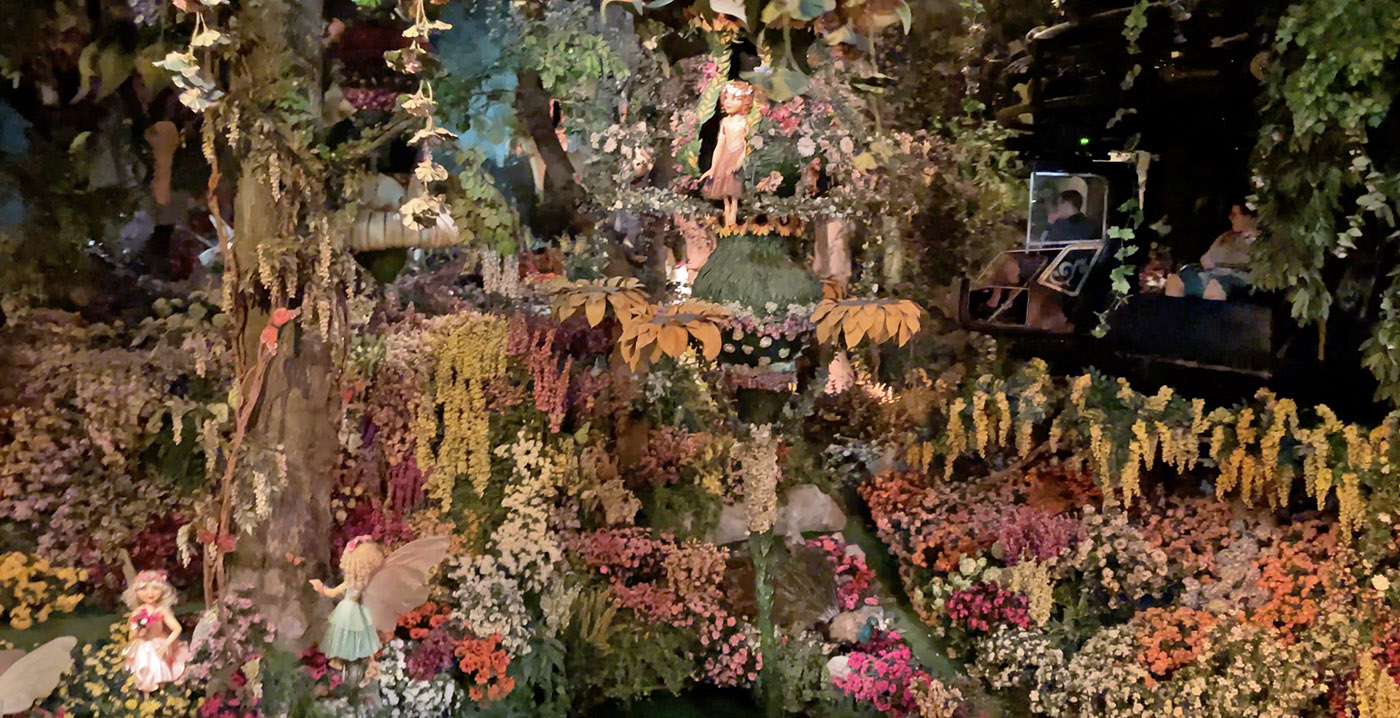 Video: Efteling heropent Droomvlucht na brandje in Elfentuin