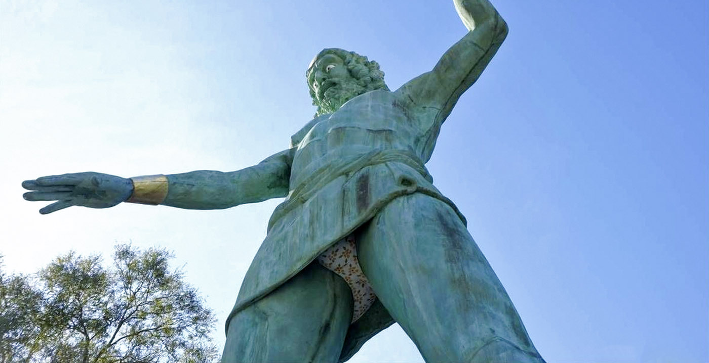 Parc Astérix geeft oppergod Zeus een nieuwe slip: fans kunnen stemmen