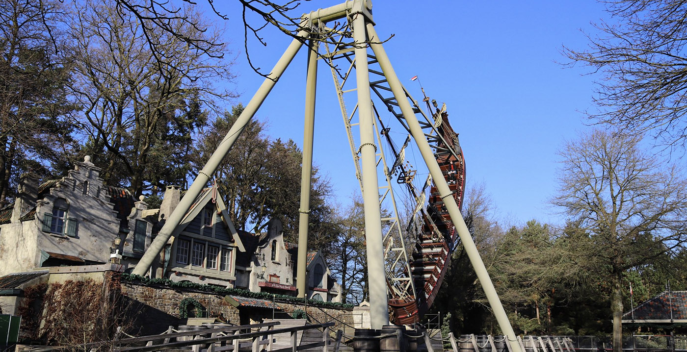 Storing verholpen: schommelschip Efteling na zes weken weer open