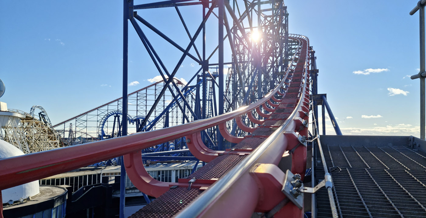 Engels pretpark verkoopt onderdelen van beroemde achtbaan: trappen, platforms en rails