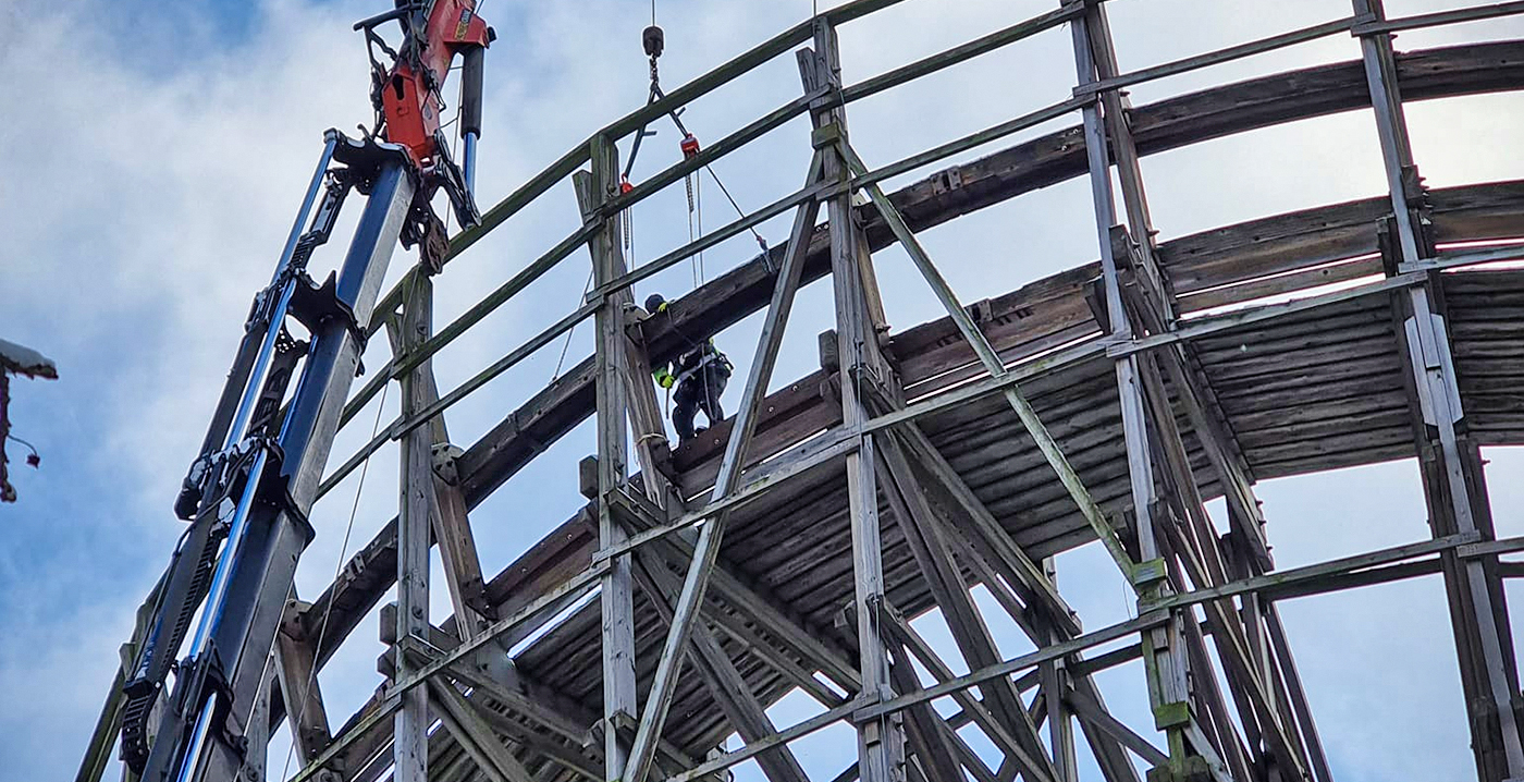 Houten achtbaan in Zweden maandenlang dicht voor reparatie
