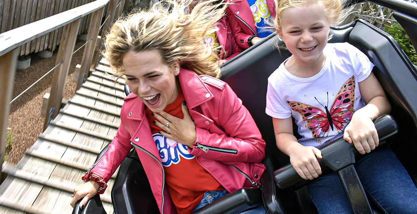 Misbruik Outlook Nationaal volkslied Plopsaland gooit souvenirs met voormalig K3-lid Klaasje in de uitverkoop -  Looopings.nl