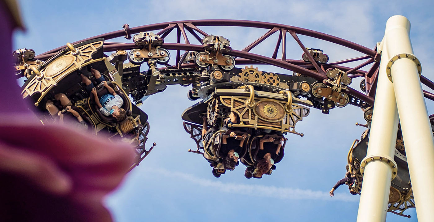 Plopsaland legt bezoekers die vastzaten in achtbaan in de watten