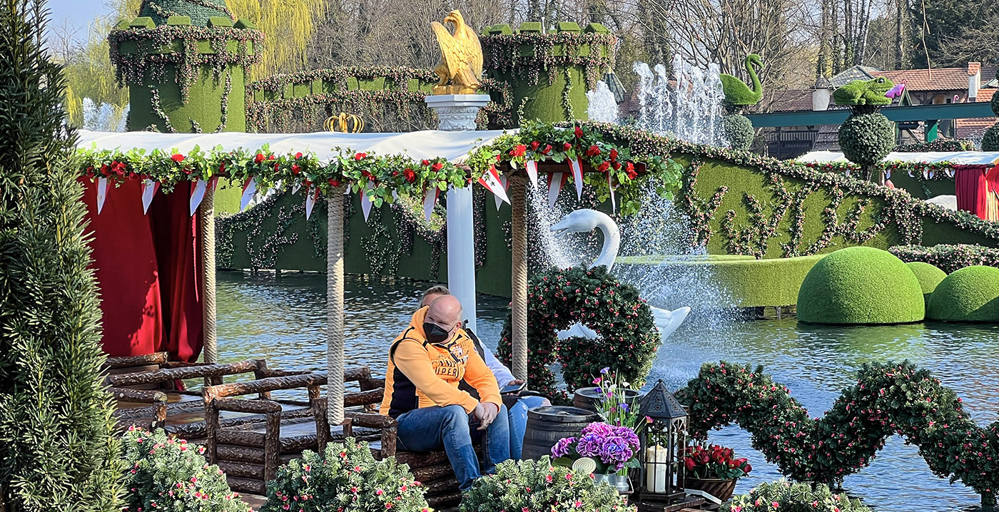 Fonteinen, paleistuinen en trollen: Europa-Park opent vernieuwde attractie Josefinas Kaiserliche Zauberreise