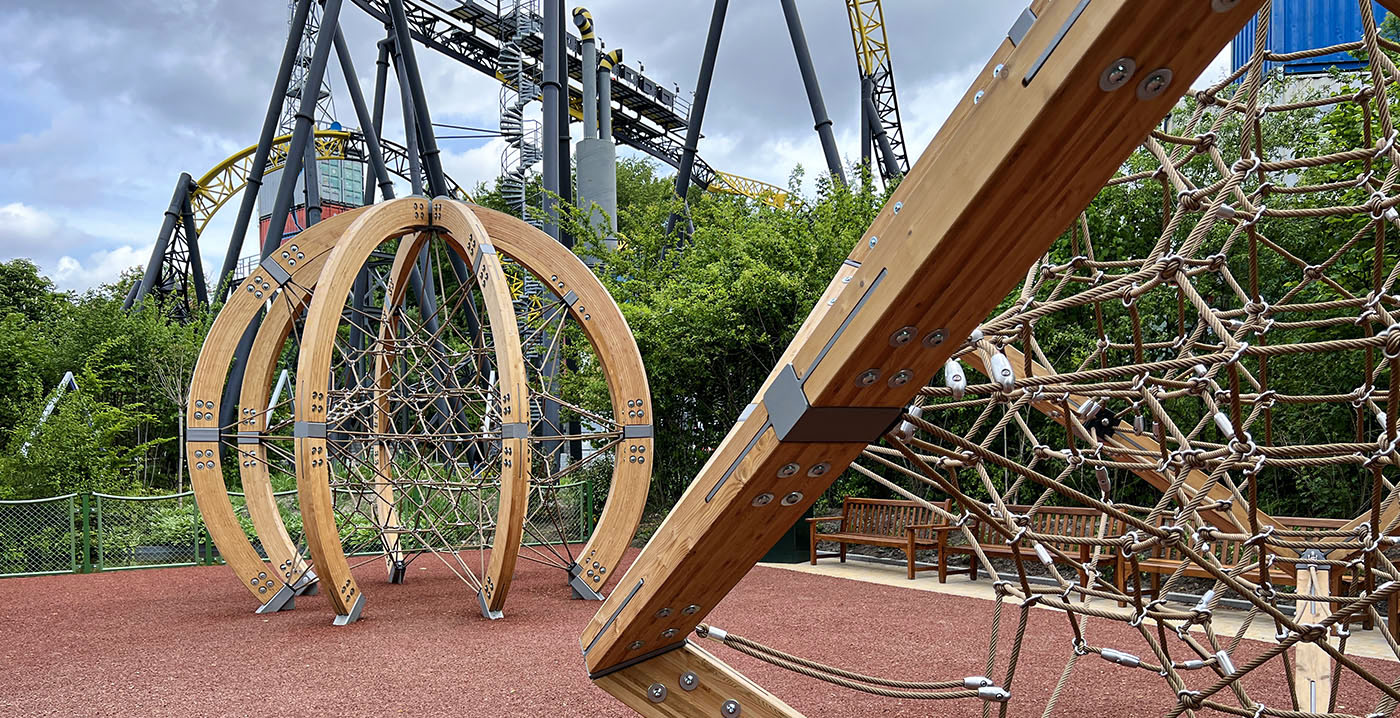 Foto's: Walibi Holland neemt nieuw speelgebied in gebruik