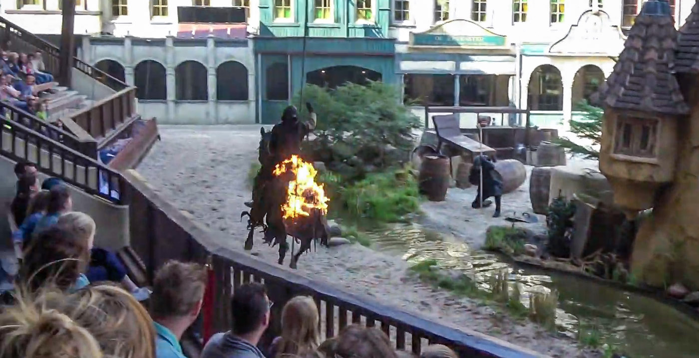 Efteling heeft stunt met brandend paard stilletjes verwijderd uit Raveleijn