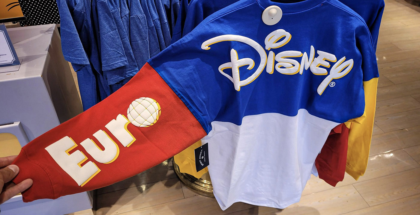 Nieuwe souvenirlijn Disneyland Paris staat in het teken van openingsjaar 1992