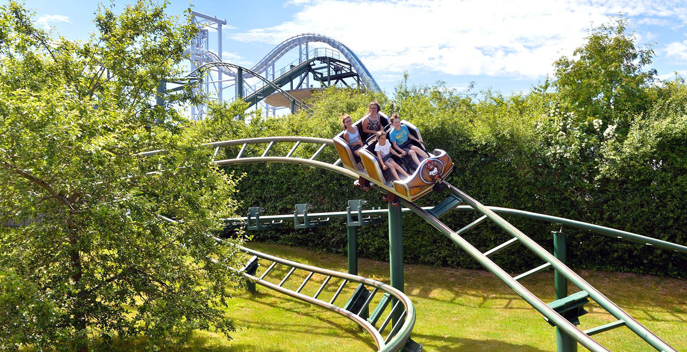 Dodelijk achtbaanongeluk in Duits pretpark: 57-jarige vrouw valt uit karretje