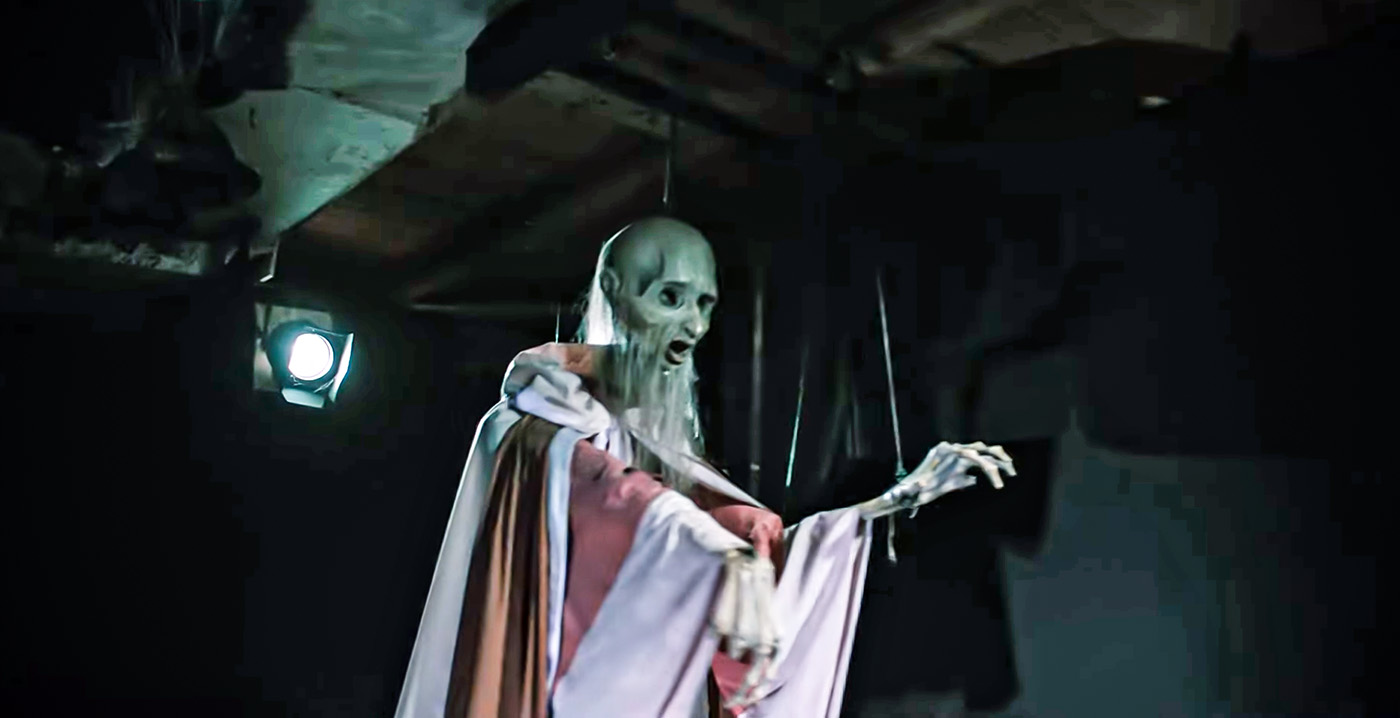Video: Efteling-iconen geven rondleiding achter de schermen van het Spookslot