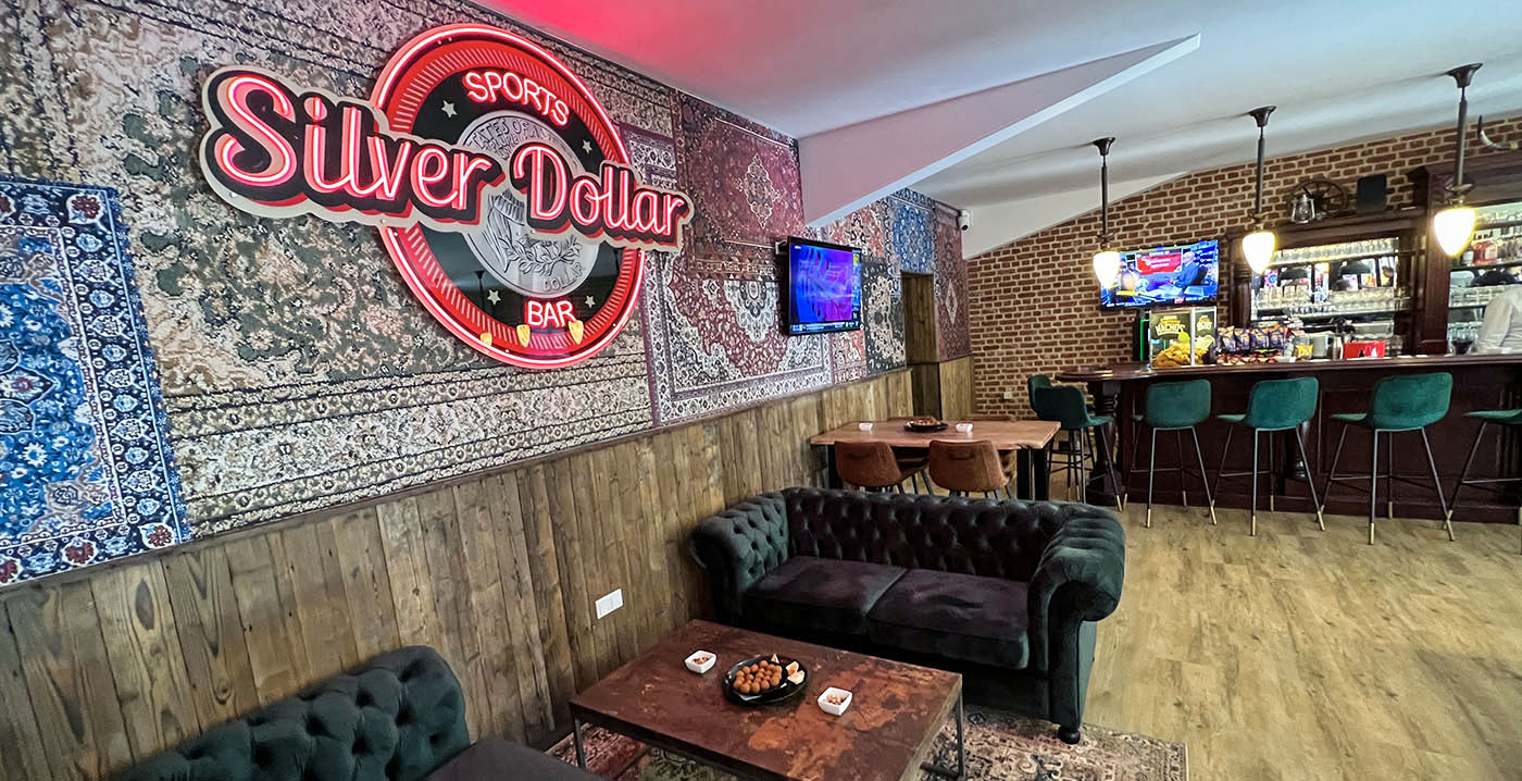 Slagharen heeft nu sportsbar in westernstijl: de Silver Dollar Bar