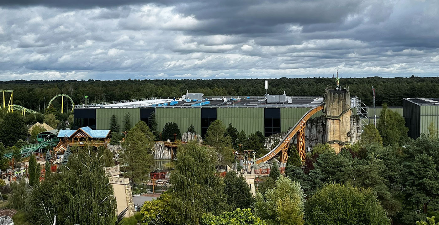 Toverland kiest voor zonnepanelen op overdekt themagebied