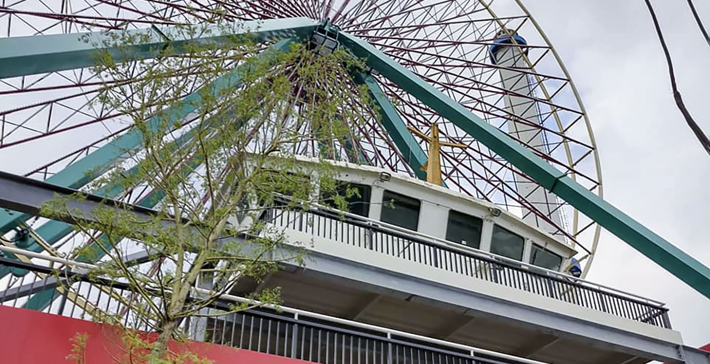 Ondernemer Hennie van der Most ruziet met gemeente Rotterdam over nieuw pretpark
