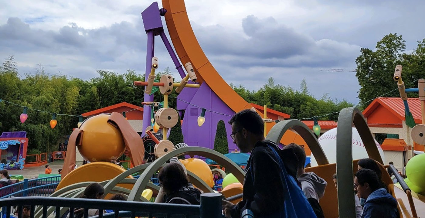 Oud-medewerker Disneyland Paris veroordeeld voor aanranden collega