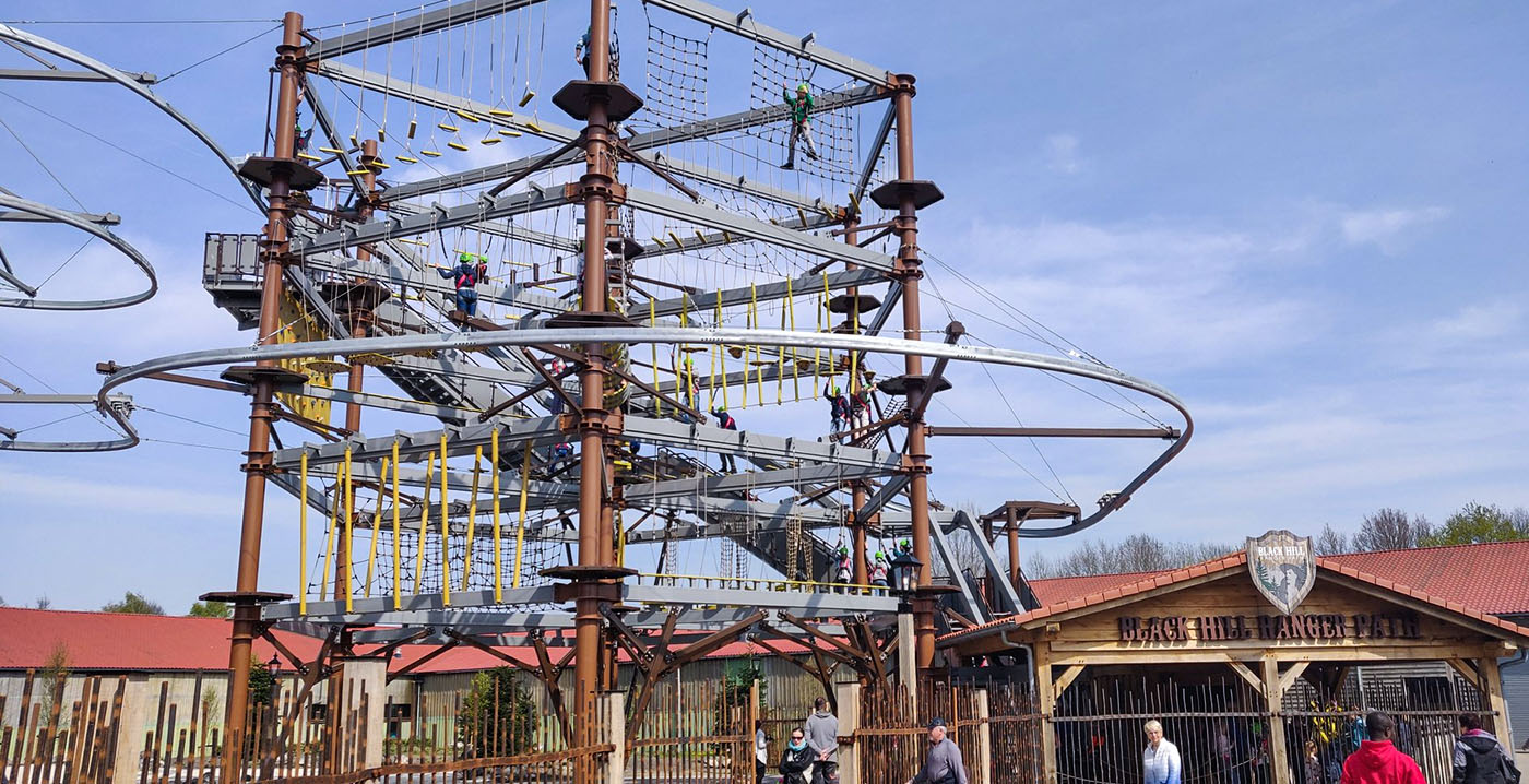 Attractiepark Slagharen houdt klimparcours Black Hill Ranger Path voorlopig dicht