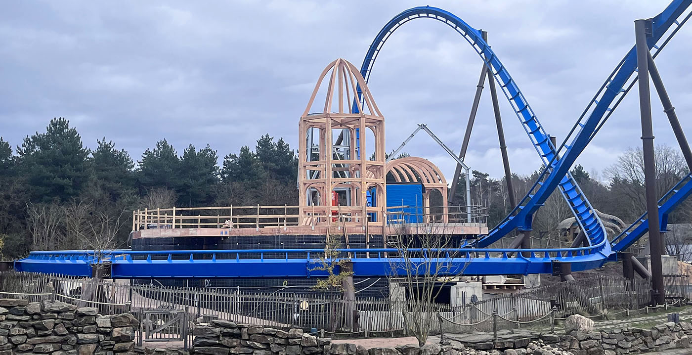 Foto's: nieuwe gebouwen in Toverland-themagebied Avalon gaan de hoogte in