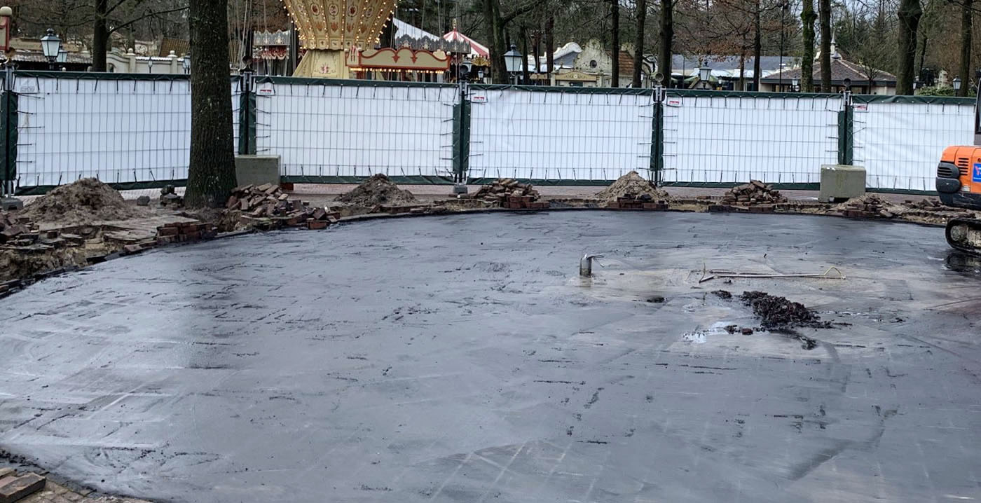 Fotos: Efteling entfernt Karussell vom Anton-Pieckplein-Platz