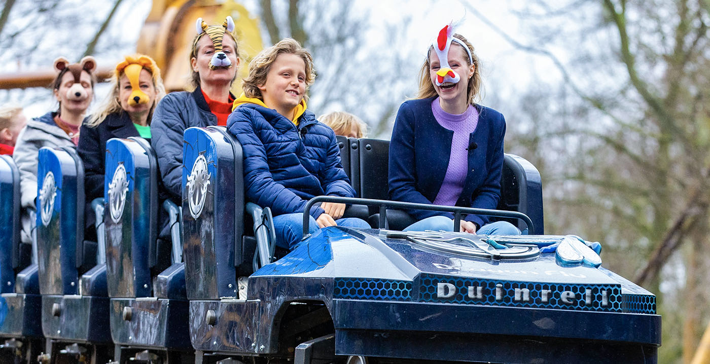 1 aprilgrap Duinrell: dierenmaskers voor gillende ouders