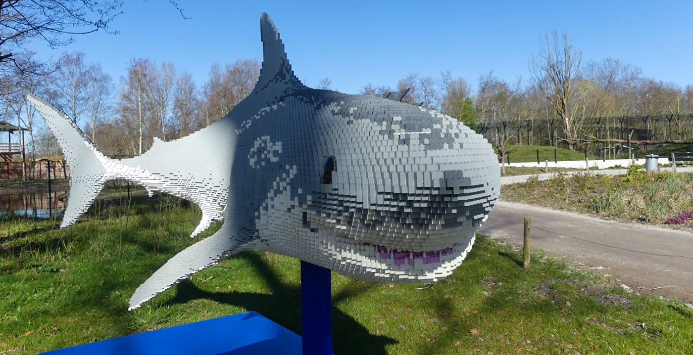 Tientallen Lego-dieren in twee Nederlandse dierentuinen