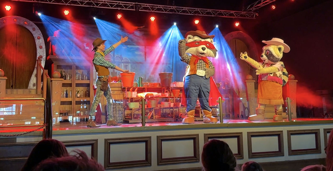 Video: Slagharen presenteert nieuwe lenteshow met vernieuwde mascottes